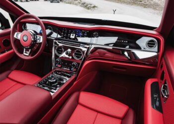 Interior - Luxury Car - Venuum Black